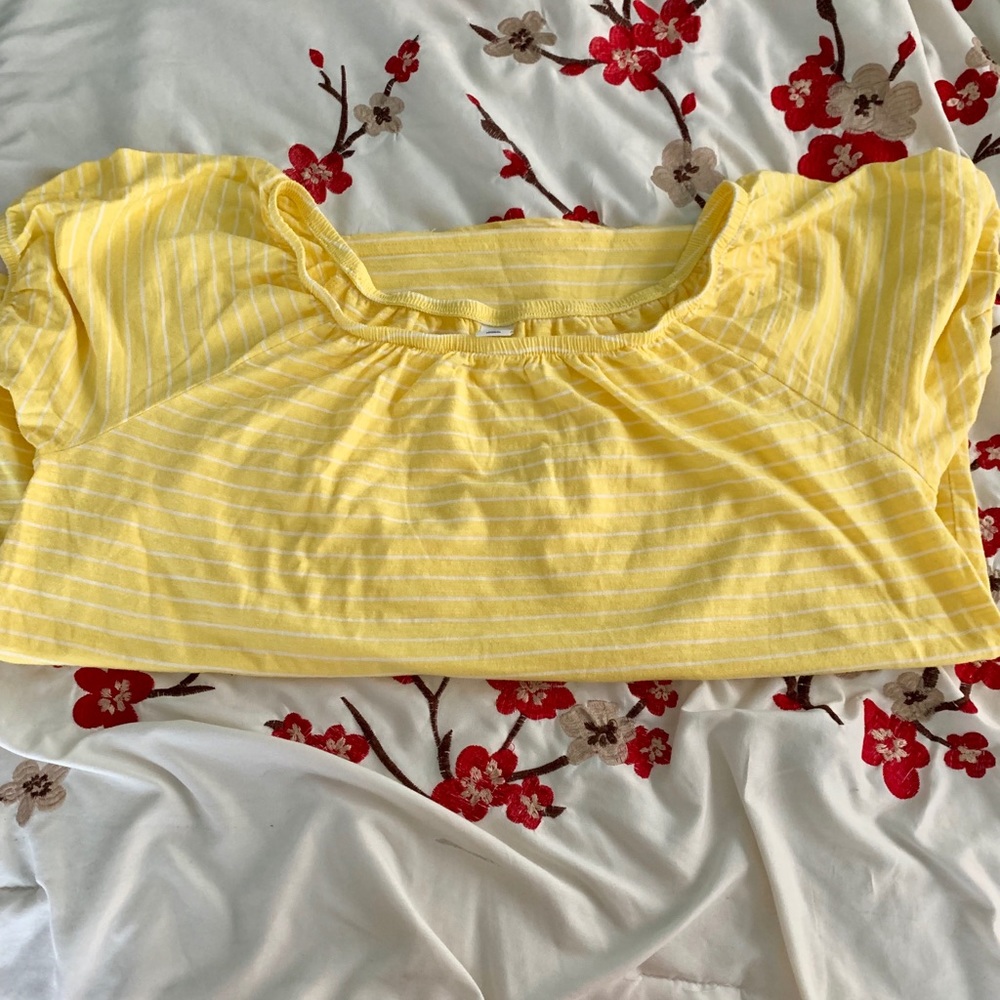 NWOT- Old Navy Womens Relaxed Bubble-Sleeve Top - Picture 4 of 4